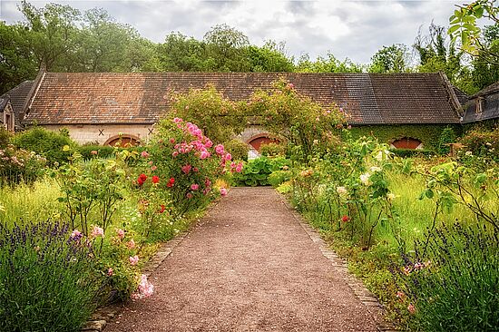 Anleitung zum Kräuterbüschl binden - Natur, Glaube und Brauchtum erleben“