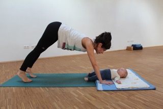 Yoga — postnatales Training